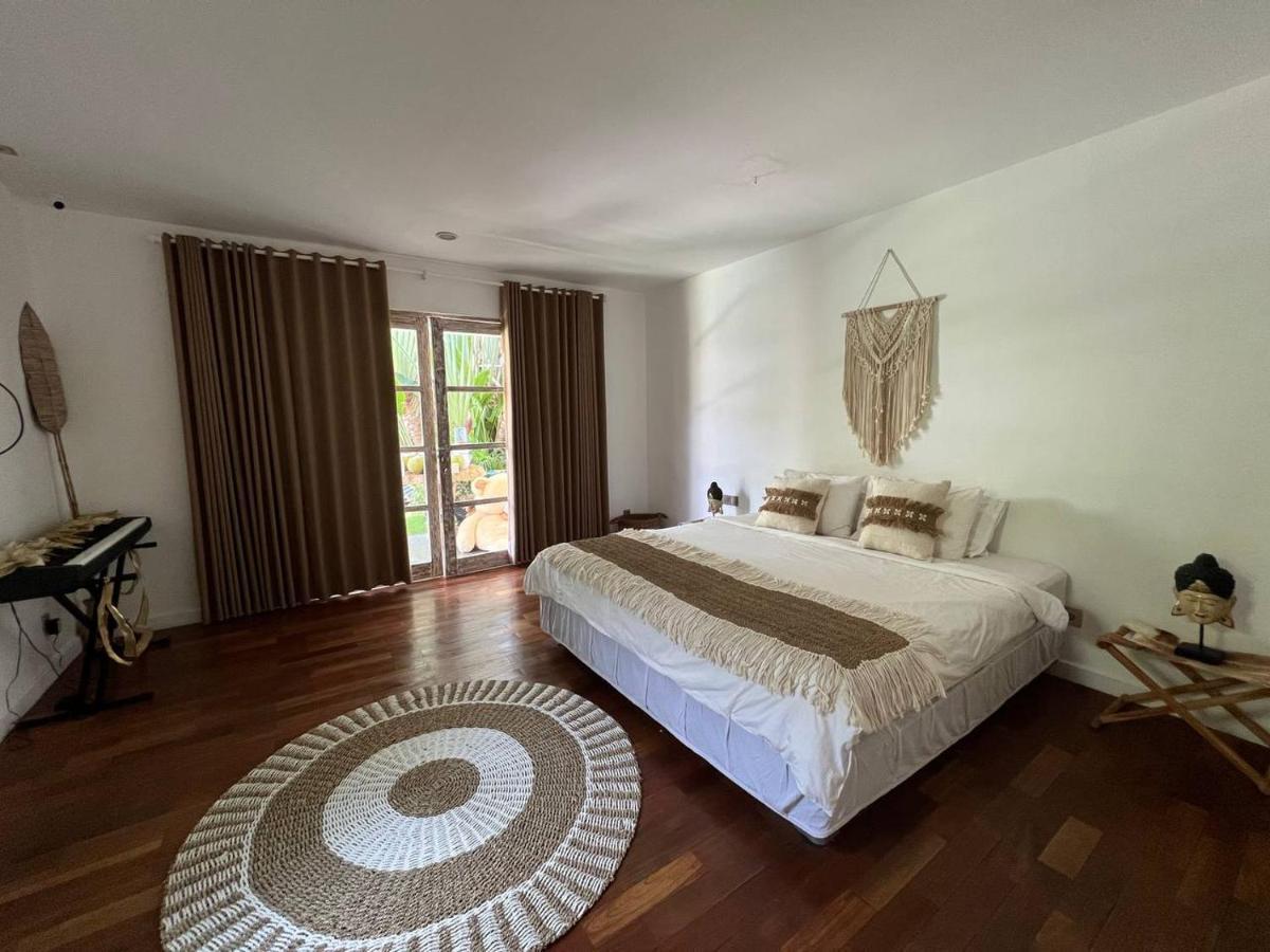 Zara 1 Seminyak (Bali)